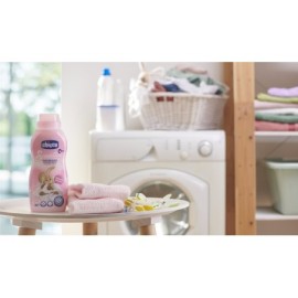 CHICCO 00005876100000 Płyn do płukania Delicate Flowers 750 ml różowy