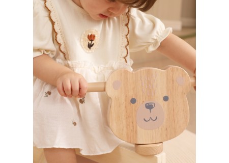 VIGA 44326 Drewniany jeździk Miś brunatny